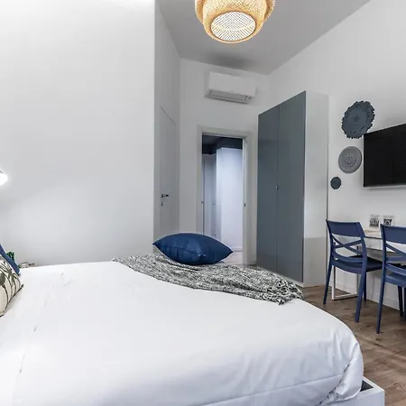 Lägenhet Stayeasy Quadronno33 - 3 Bedrooms, 2 Baths - Duomo Walking Distance Milano