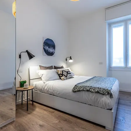Stayeasy Quadronno33 - 3 Bedrooms, 2 Baths - Duomo Walking Distance Lägenhet Milano