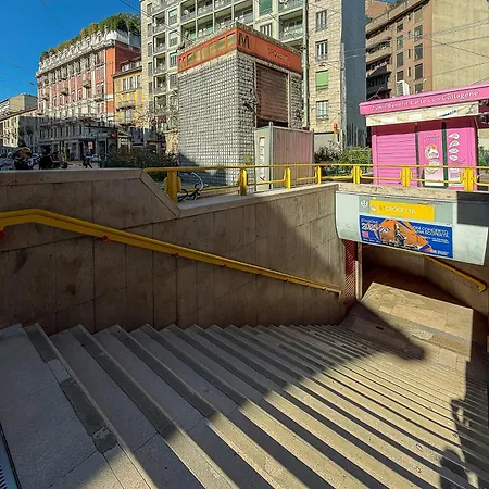 Stayeasy Quadronno33 - 3 Bedrooms, 2 Baths - Duomo Walking Distance Apartman Milánó