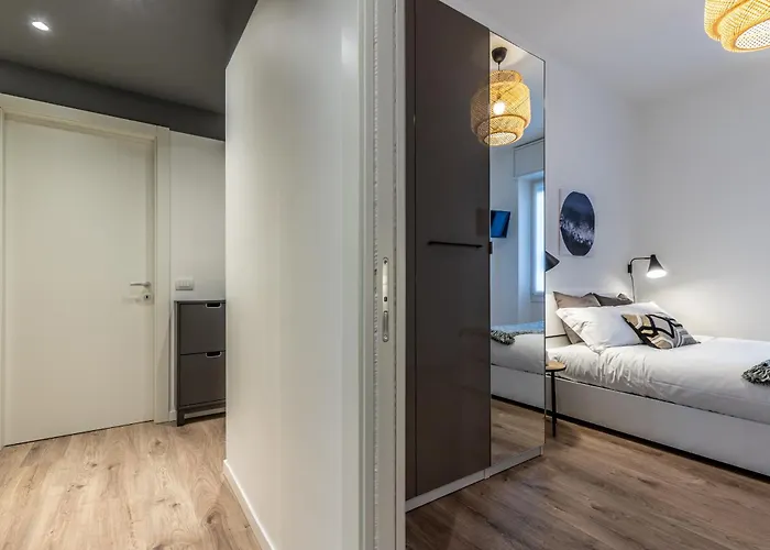 Stayeasy Quadronno33 - 3 Bedrooms, 2 Baths - Duomo Walking Distance Apartamento *